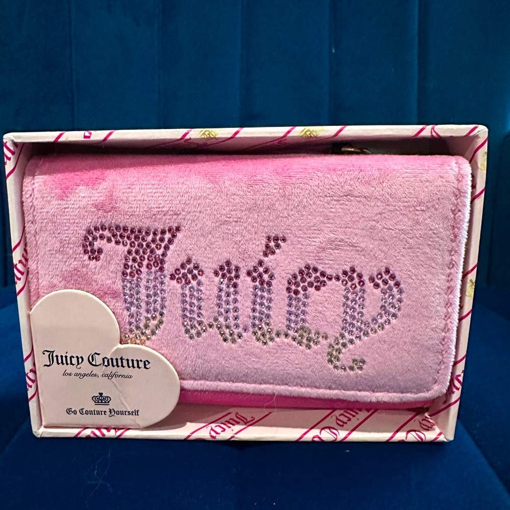 Juicy Couture Pink Women's wallet trifold NWT
